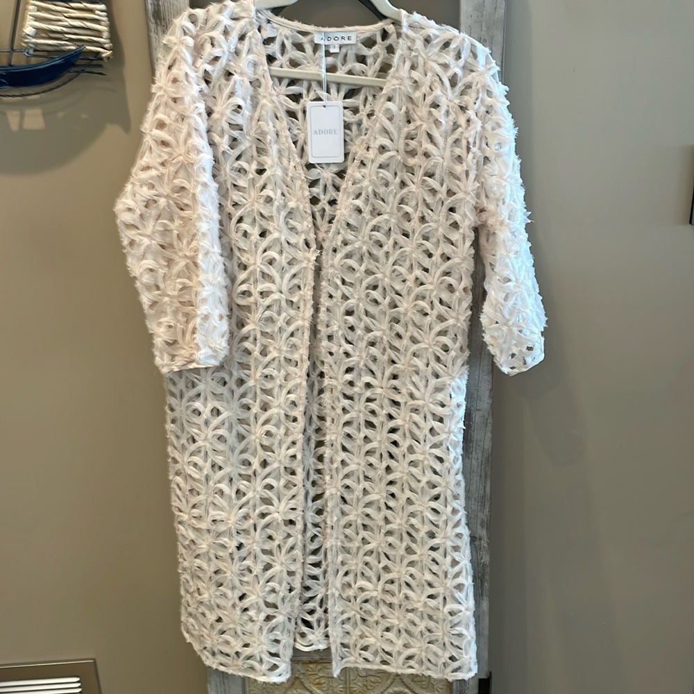 Adore Topper NWT